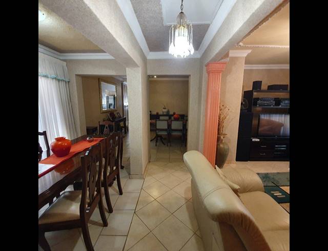 3 BEDROOM HOUSE SOLD IN THE ORCHARDS